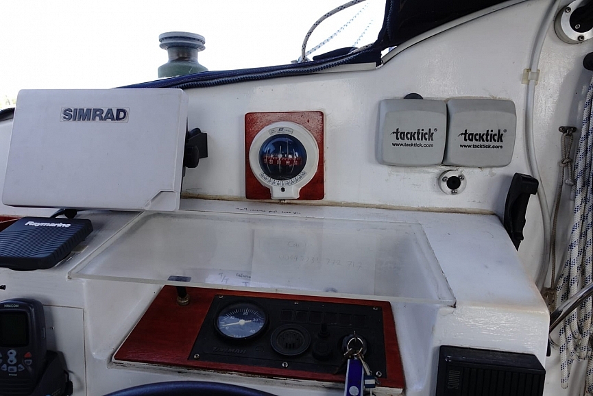 Installing an autopilot Raymarine Evolution EV1 / ACU200 Defylife