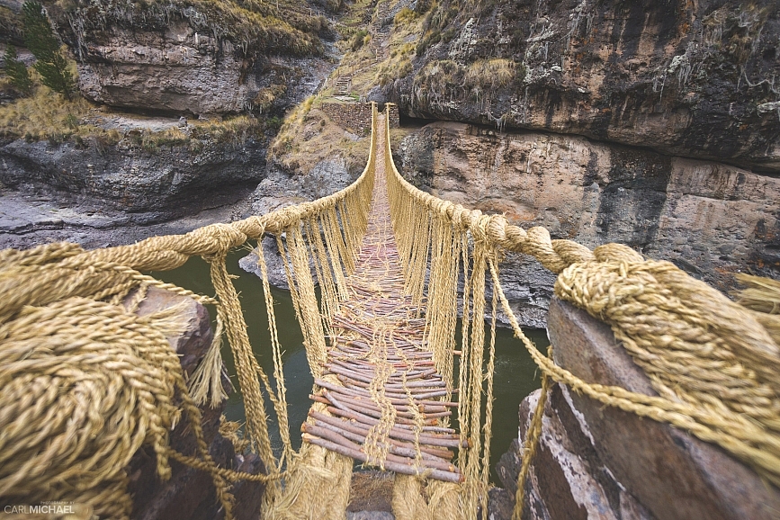 Q'eswachaka: The last Incan rope bridge 5 Wide angled view of Q'eswachaka