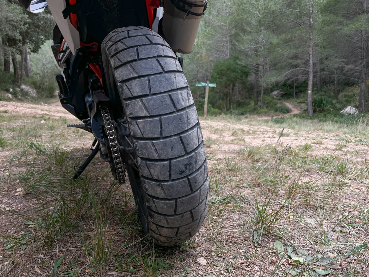 Bridgestone AT41 tire review 3 Bridgestone AT41 tyre after 6,000 miles square